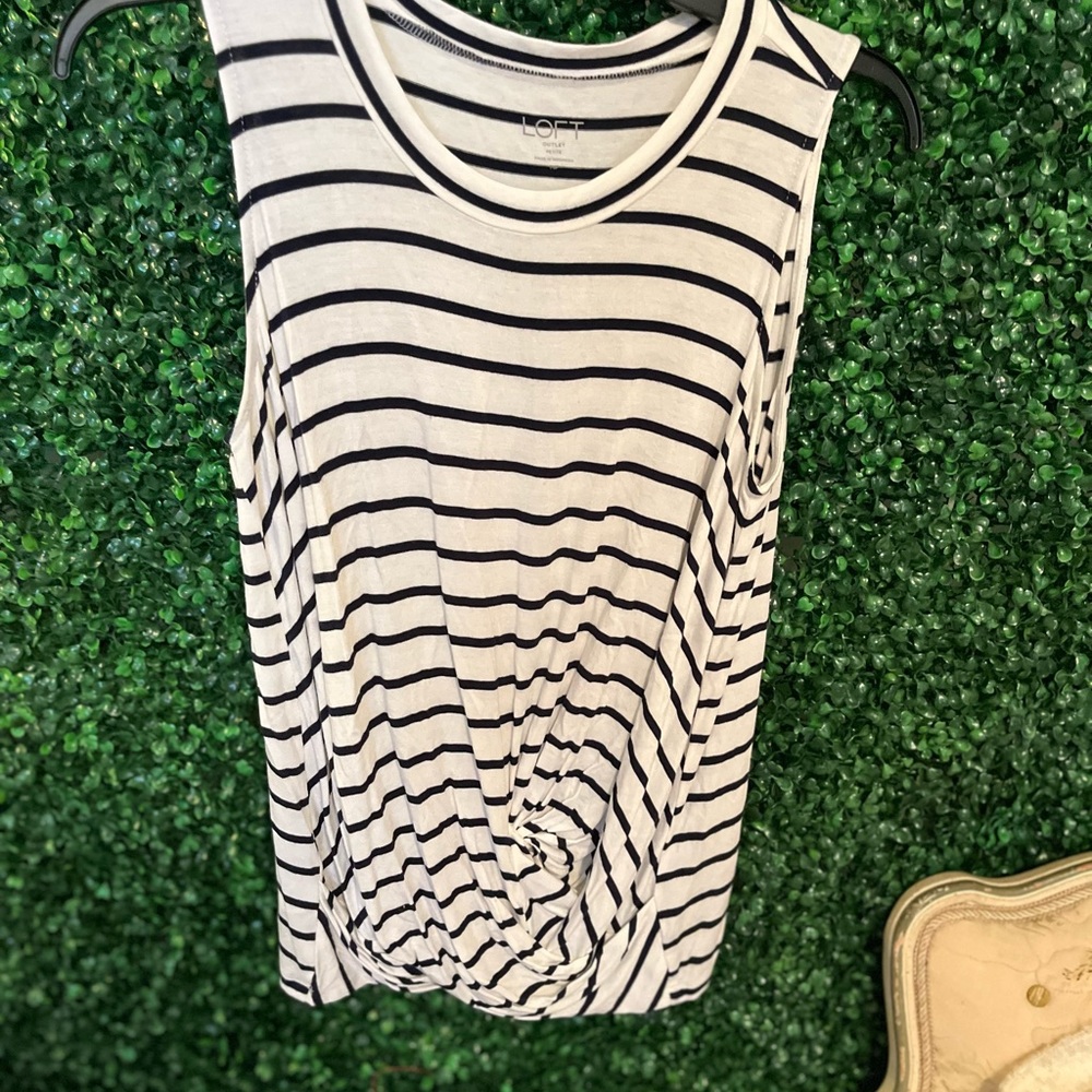 Loft Outlet Tank